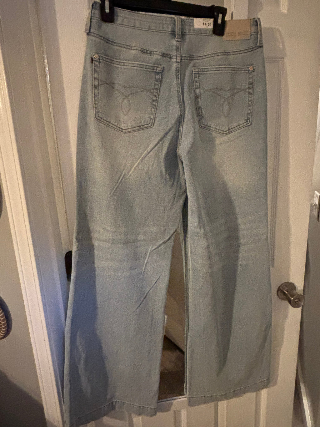 Judy Blue Flare Jeans 11/30
